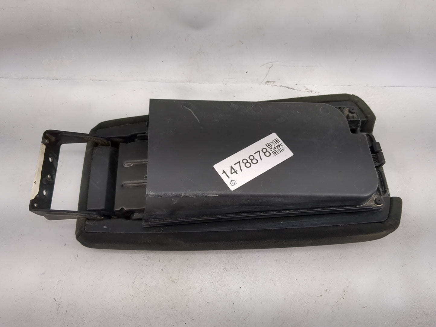 2014 Nissan Altima Center Console Armrest Cover Lid Fits OEM Used Auto Parts - Oemusedautoparts1.com