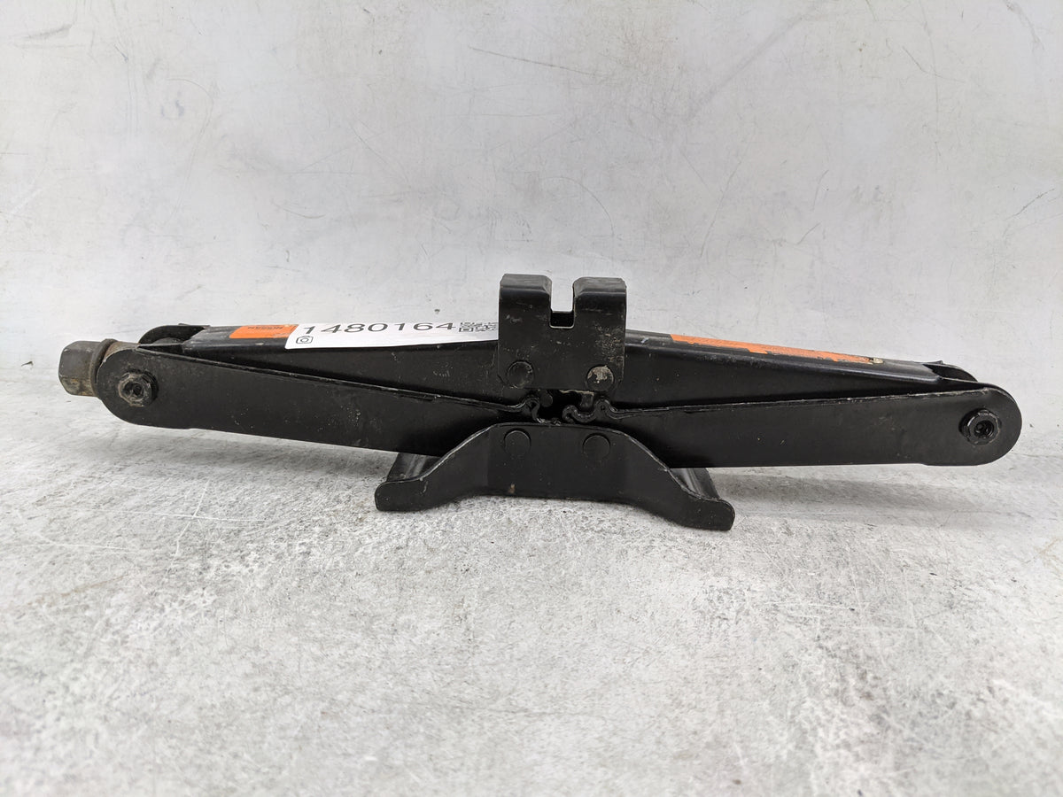 2014 Nissan Altima Spare Scissor Car Jack 1480164 - Oemusedautoparts1.com