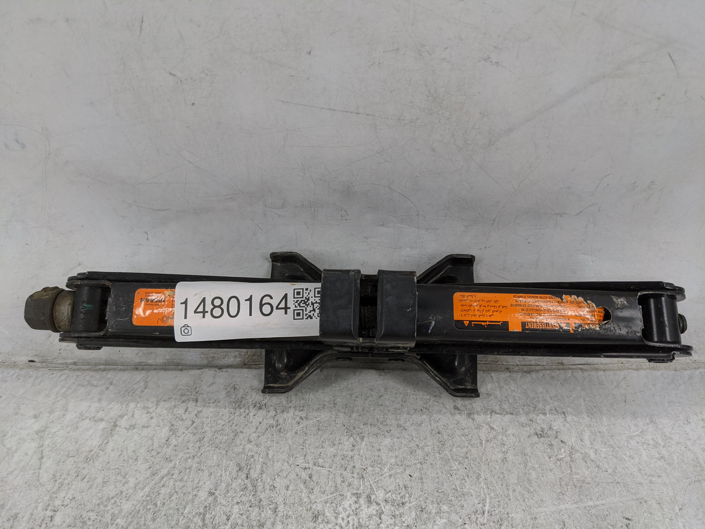 2014 Nissan Altima Spare Scissor Car Jack 1480164 - Oemusedautoparts1.com