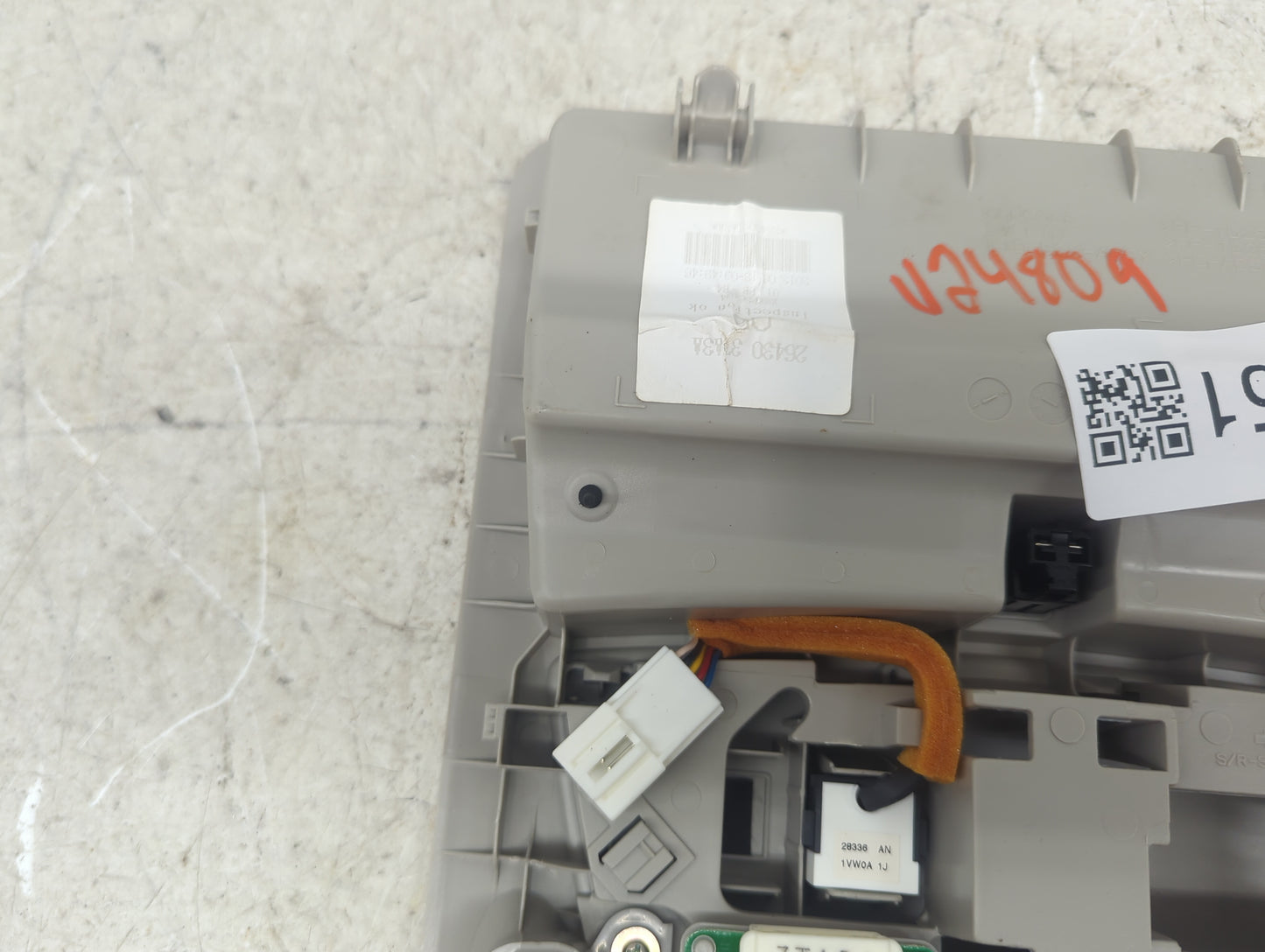 2013-2015 Nissan Altima Overhead Roof Console Tan - Oemusedautoparts1.com