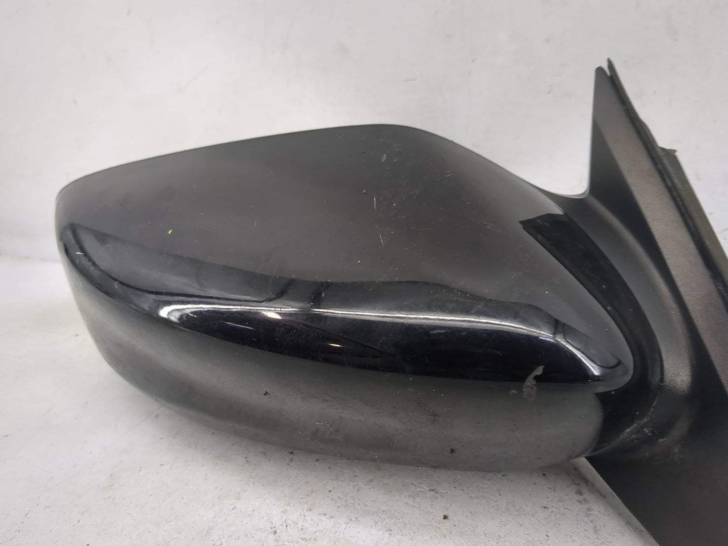 2013-2018 Nissan Altima Passenger Side View Mirror - Right Door Mirror OEM Used - Oemusedautoparts1.com