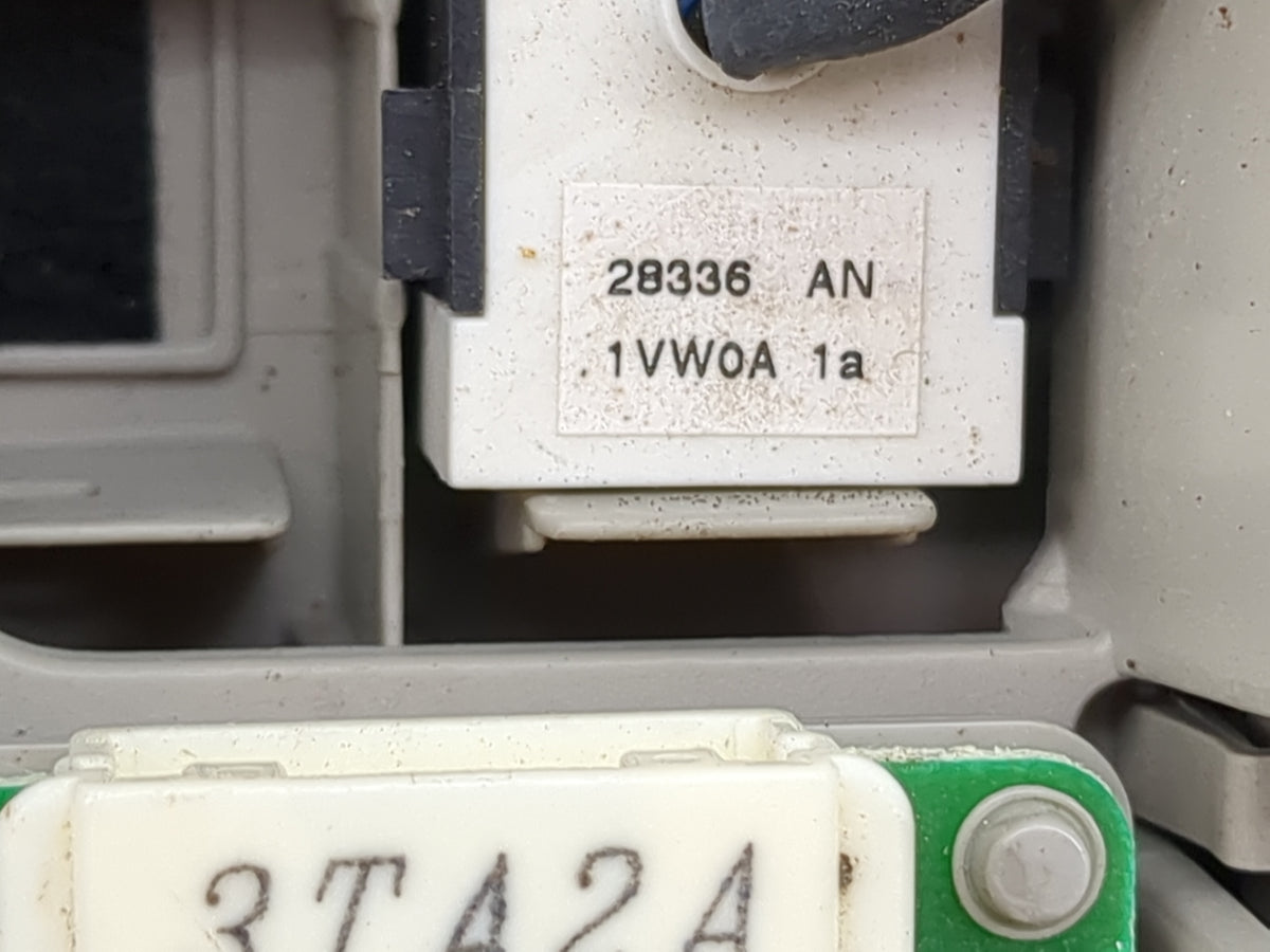2013-2015 Nissan Altima Overhead Roof Console 1492606 - Oemusedautoparts1.com
