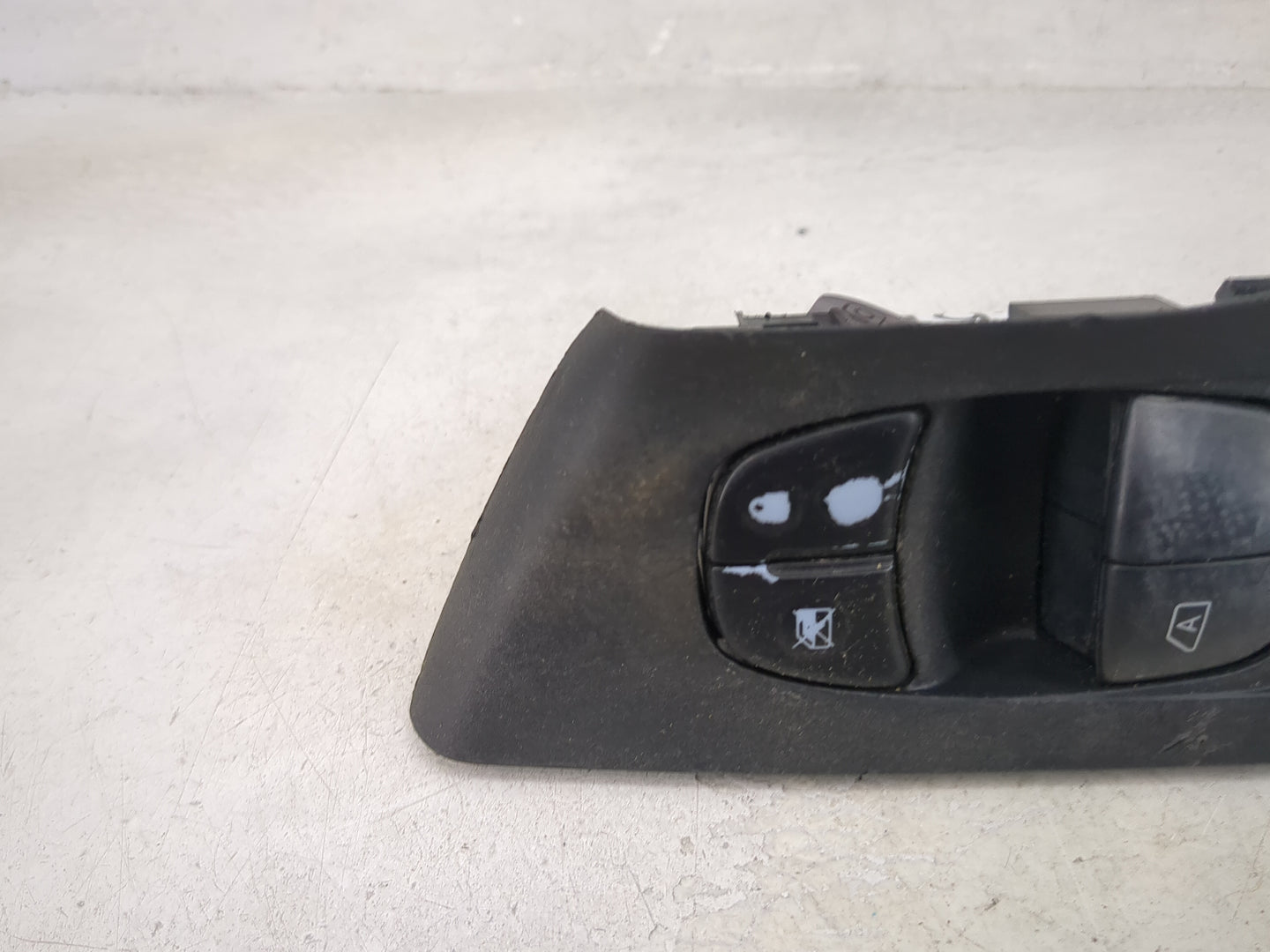 2013-2018 Nissan Altima Master Power Window Switch Replacement Driver Side Left P/N:25401 3TA0X 80961 3TA0X Fits OEM Used Au
