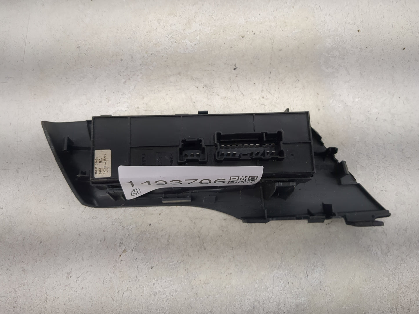 2013-2018 Nissan Altima Master Power Window Switch Replacement Driver Side Left P/N:25401 3TA0X 80961 3TA0X Fits OEM Used Au