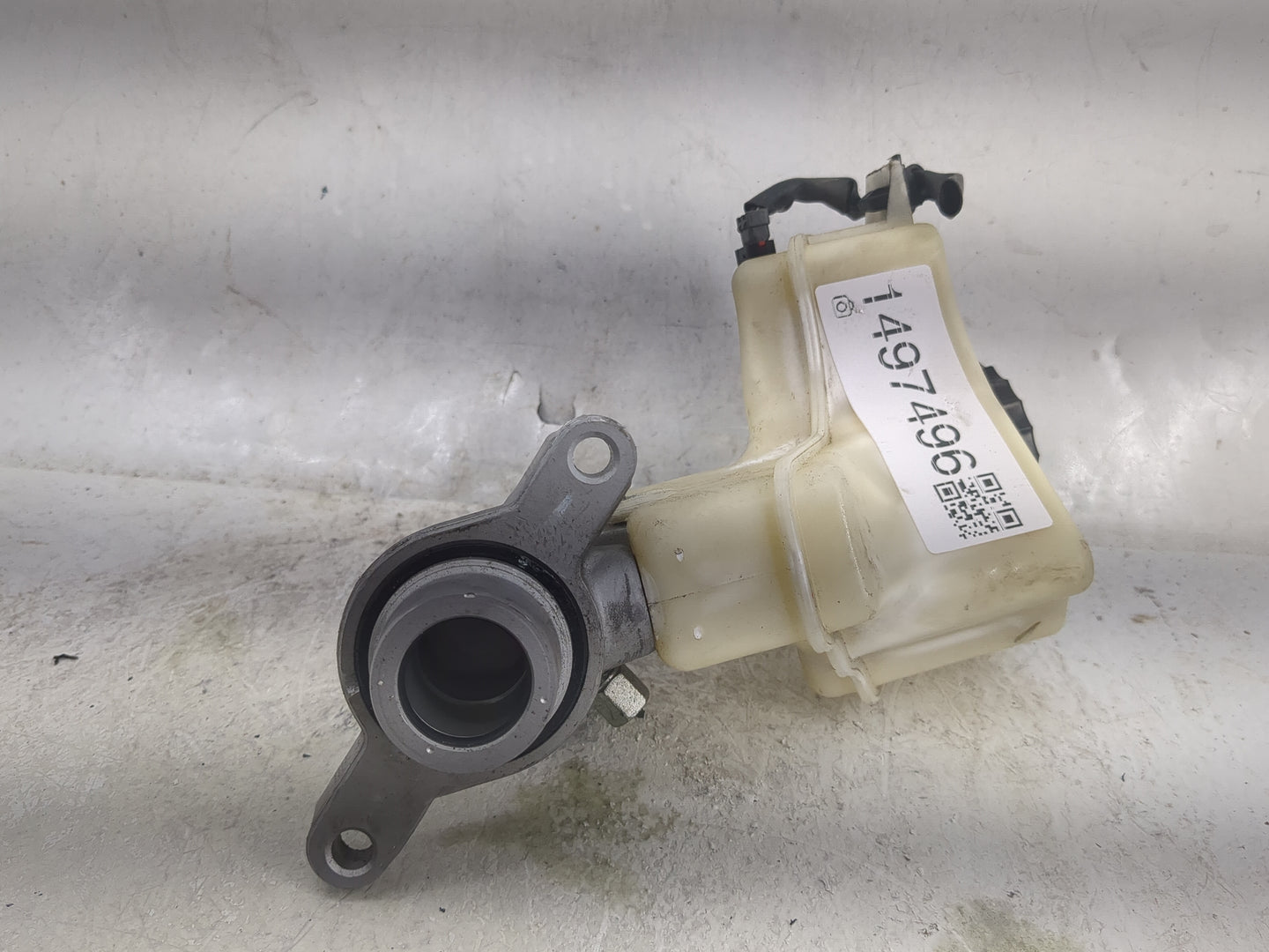 2013-2018 Nissan Altima Brake Master Cylinder 1497496 - Oemusedautoparts1.com