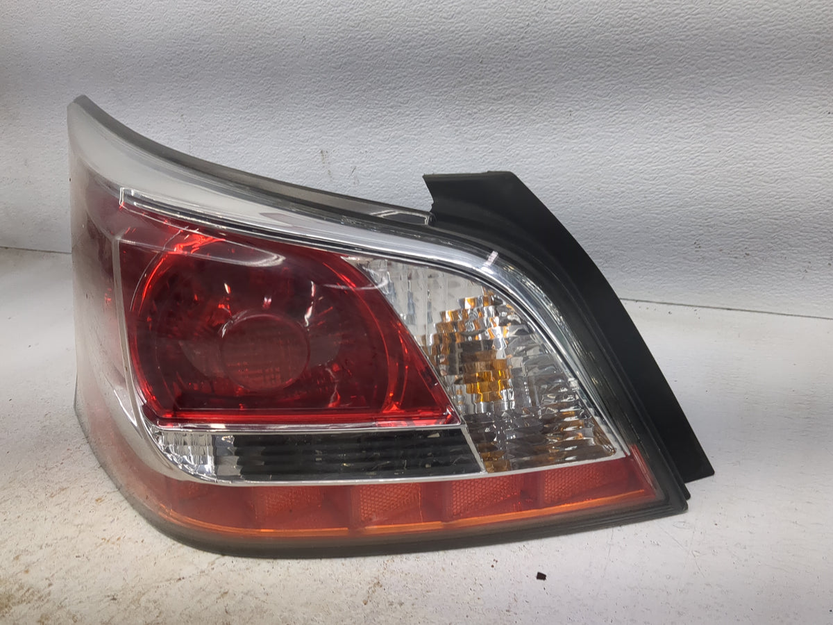 2014-2015 Nissan Altima Tail Light Assembly Driver Left OEM P/N:315-1977L-AS-L6 Fits Fits 2014 2015 OEM Used Auto Parts - Oe
