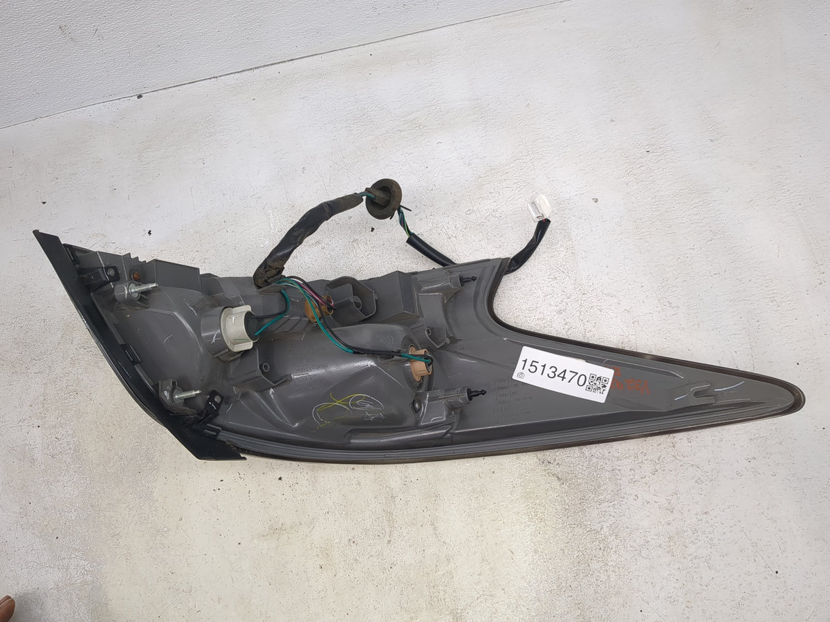 2014-2015 Nissan Altima Tail Light Assembly Passenger Right OEM P/N:949 463 Fits Fits 2014 2015 OEM Used Auto Parts - Oemuse