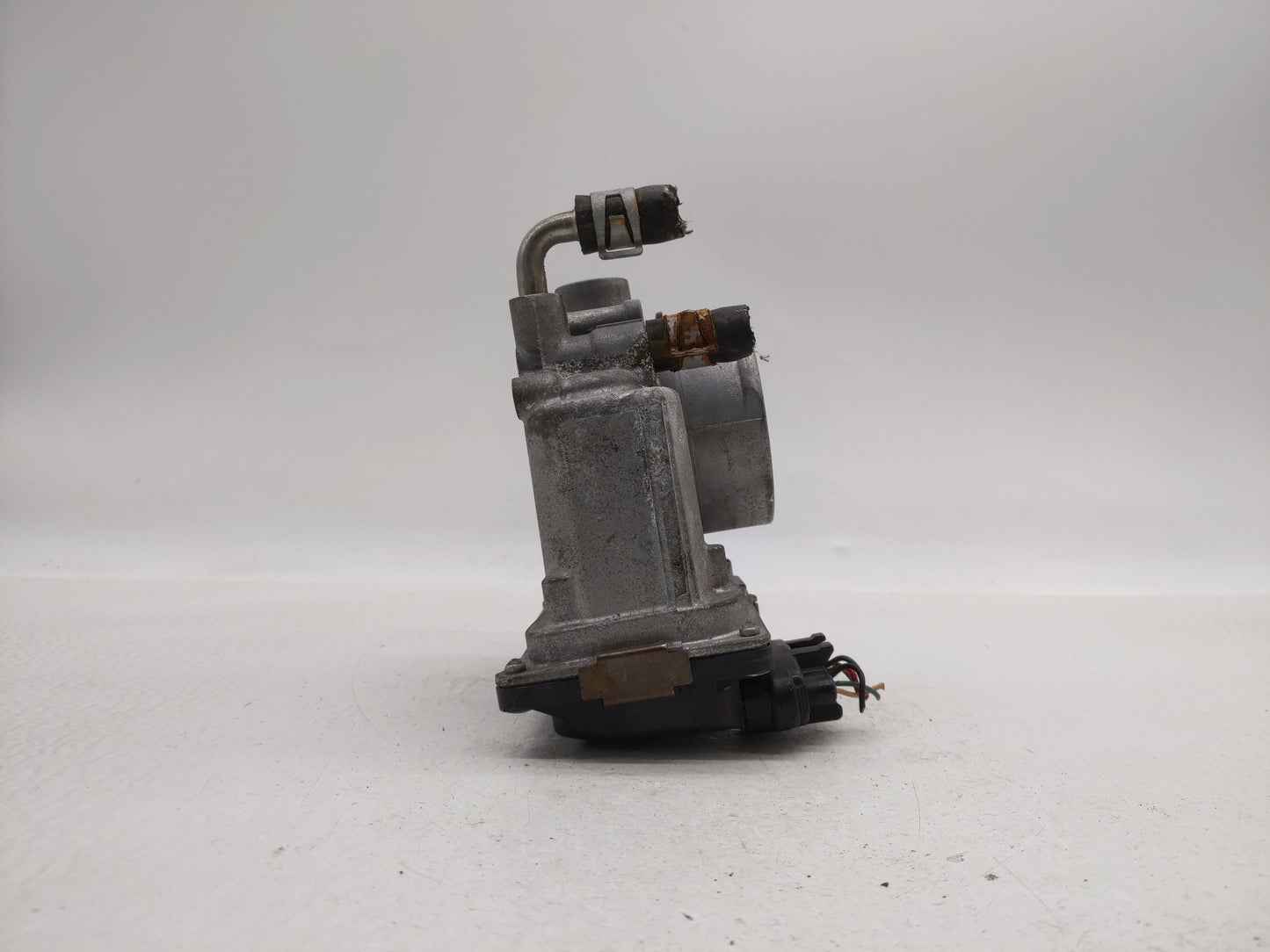 2013-2018 Nissan Altima Throttle Body P/N:3TA60-01 C 3TA60-01 B, 3TA60-01 A Fits Fits 2013 2014 2015 2016 2017 2018 2019 OEM