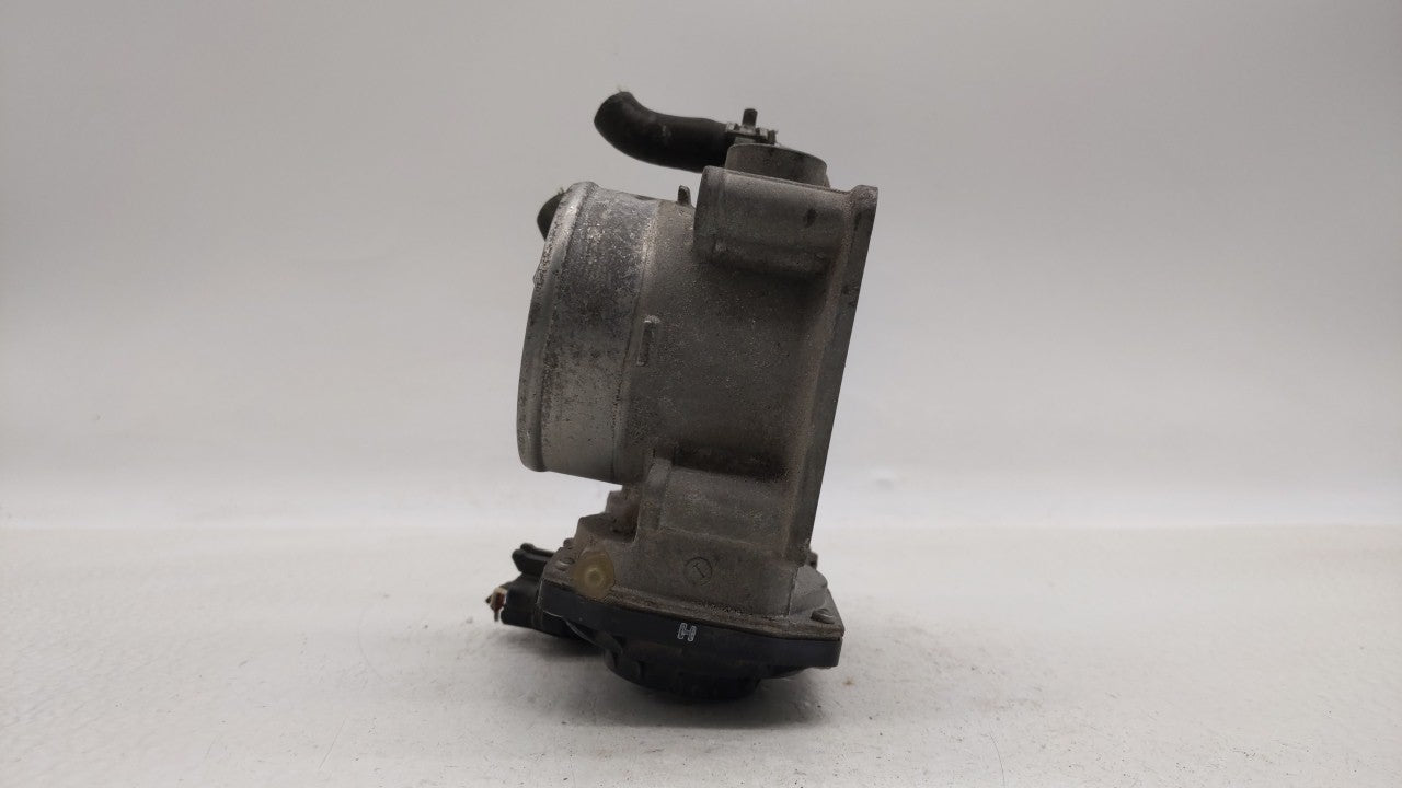 2013-2018 Nissan Altima Throttle Body P/N:3TA60-01 C 3TA60-01 B, 3TA60-01 A Fits Fits 2013 2014 2015 2016 2017 2018 2019 OEM