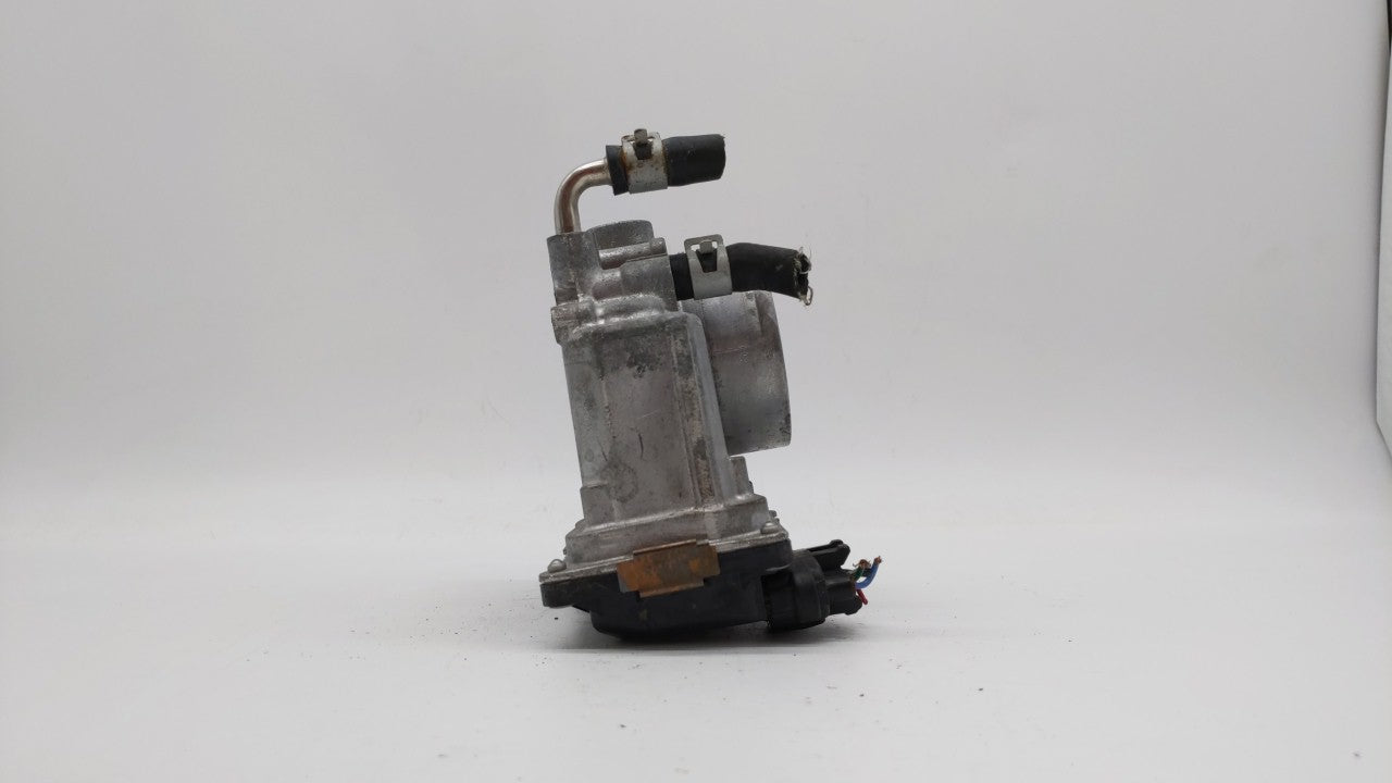 2013-2018 Nissan Altima Throttle Body P/N:3TA60-01 C 3TA60-01 B, 3TA60-01 A Fits Fits 2013 2014 2015 2016 2017 2018 2019 OEM