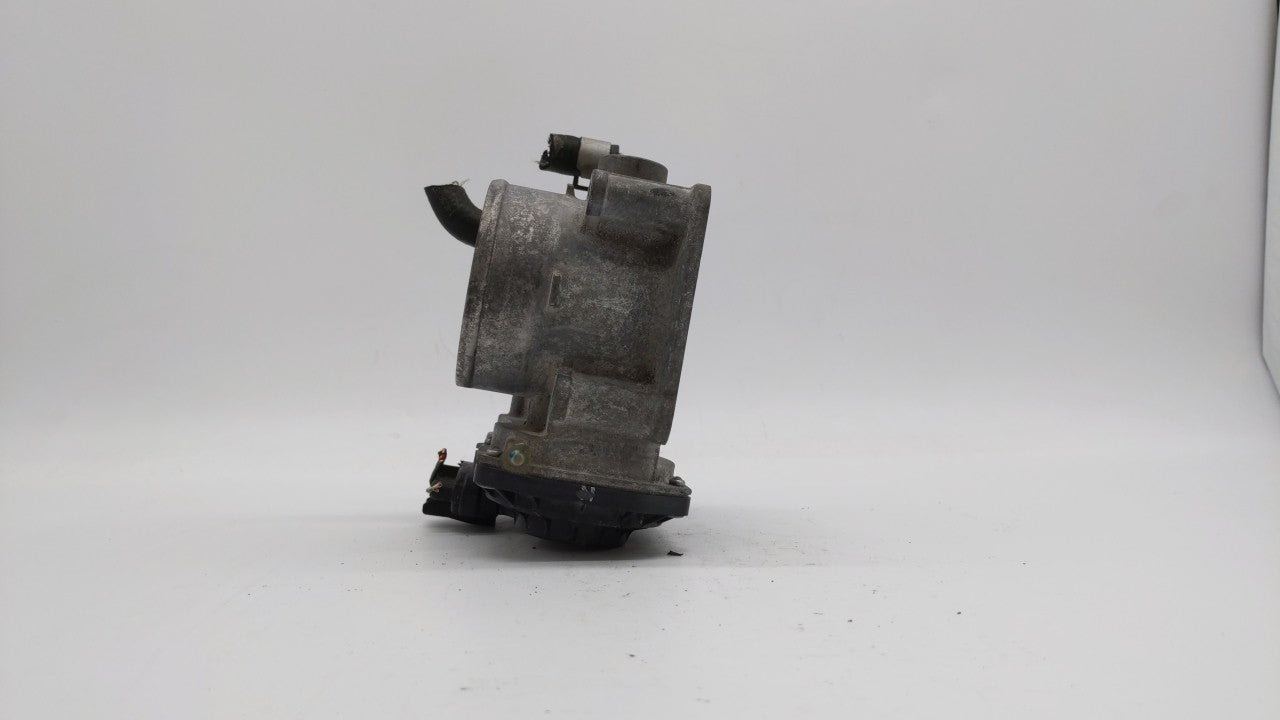 2013-2018 Nissan Altima Throttle Body P/N:3TA60-01 C 3TA60-01 B, 3TA60-01 A Fits Fits 2013 2014 2015 2016 2017 2018 2019 OEM