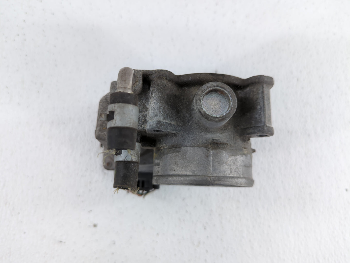 2013-2018 Nissan Altima Throttle Body P/N:3TA60-01 C 3TA60-01 B, 3TA60-01 A Fits Fits 2013 2014 2015 2016 2017 2018 2019 OEM