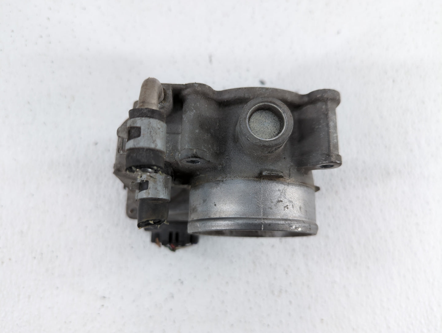 2013-2018 Nissan Altima Throttle Body P/N:3TA60-01 C 3TA60-01 B, 3TA60-01 A Fits Fits 2013 2014 2015 2016 2017 2018 2019 OEM