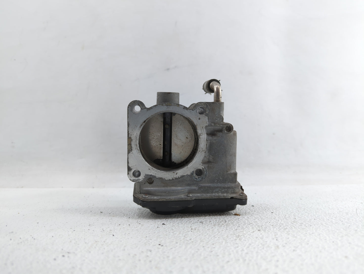 2013-2018 Nissan Altima Throttle Body P/N:3TA60-01 C 3TA60-01 B, 3TA60-01 A Fits Fits 2013 2014 2015 2016 2017 2018 2019 OEM