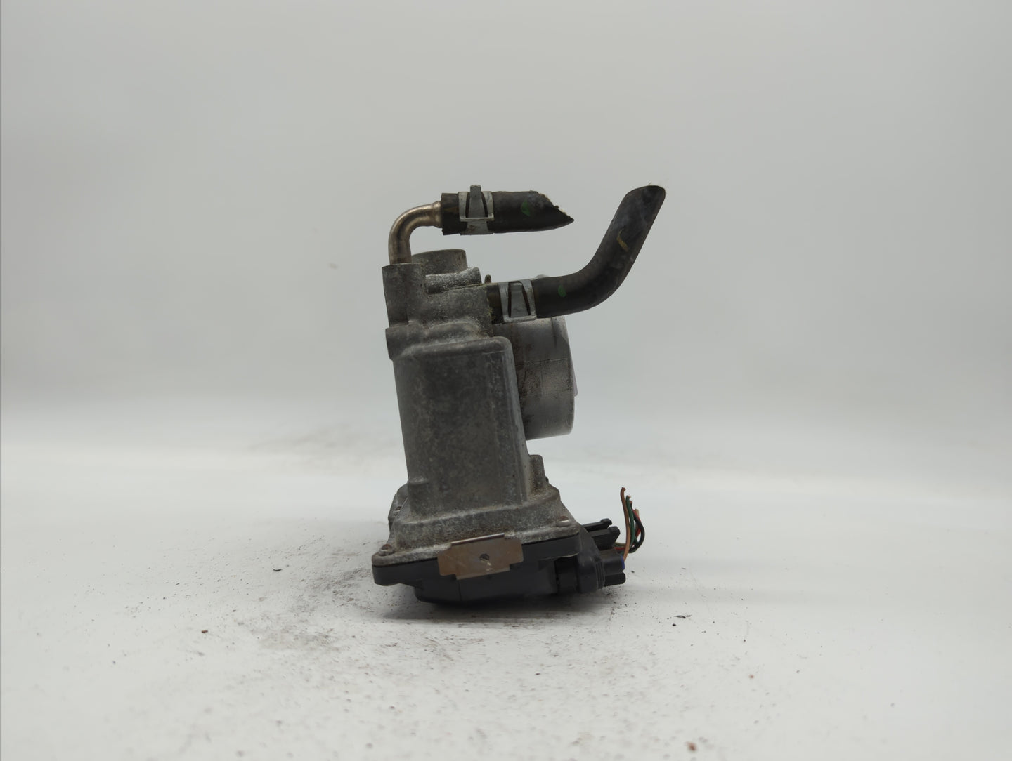2013-2018 Nissan Altima Throttle Body P/N:3TA60-01 C 3TA60-01 B, 3TA60-01 A Fits Fits 2013 2014 2015 2016 2017 2018 2019 OEM