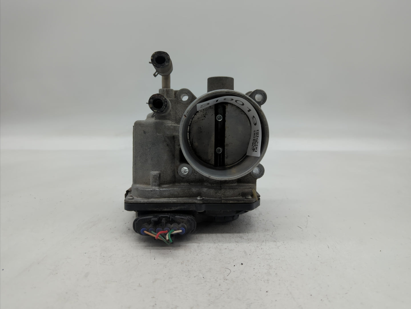 2013-2018 Nissan Altima Throttle Body P/N:3TA60-01 C 3TA60-01 B, 3TA60-01 A Fits Fits 2013 2014 2015 2016 2017 2018 2019 OEM