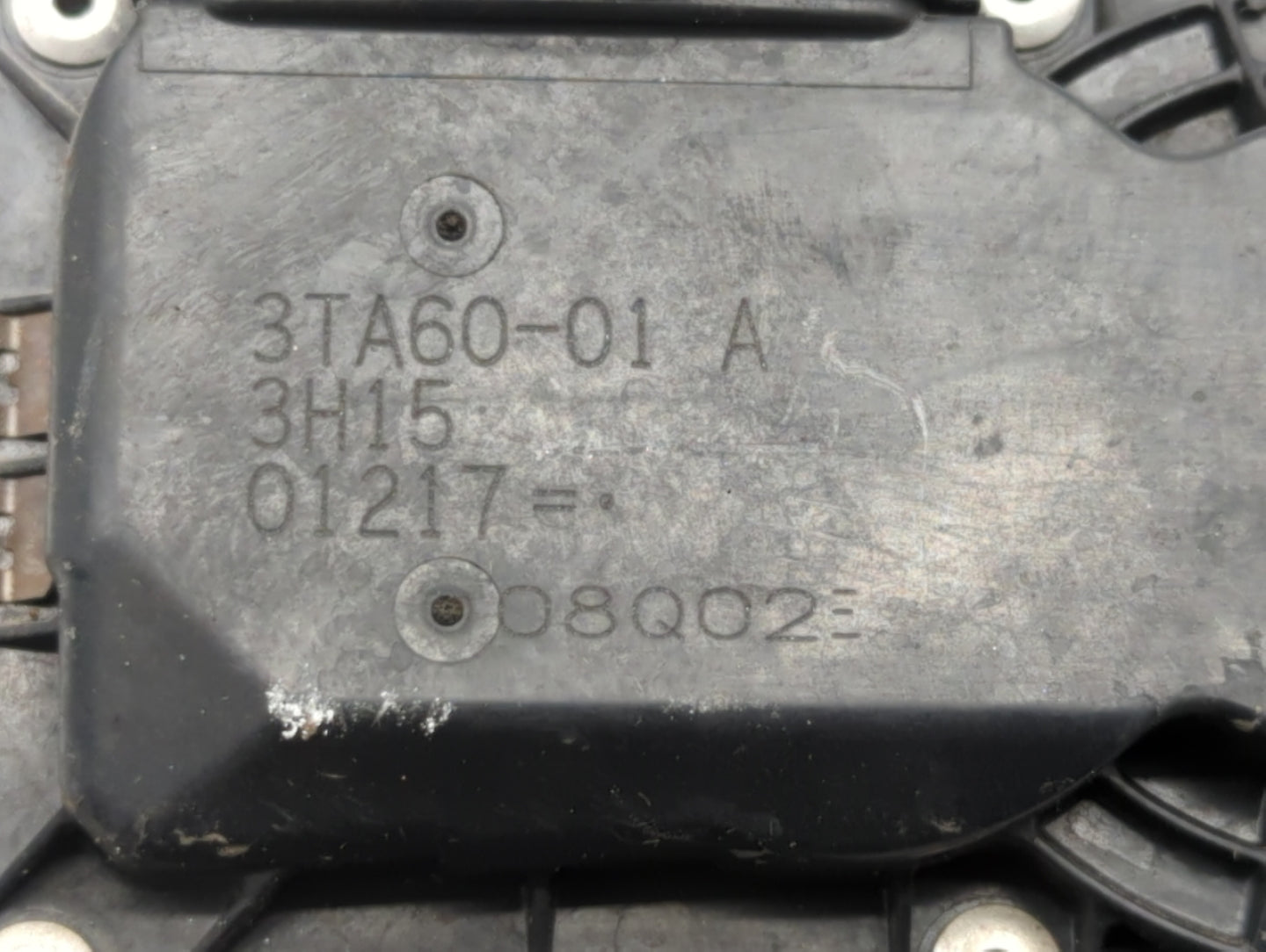 2013-2018 Nissan Altima Throttle Body P/N:3TA60-01 C 3TA60-01 B, 3TA60-01 A Fits Fits 2013 2014 2015 2016 2017 2018 2019 OEM