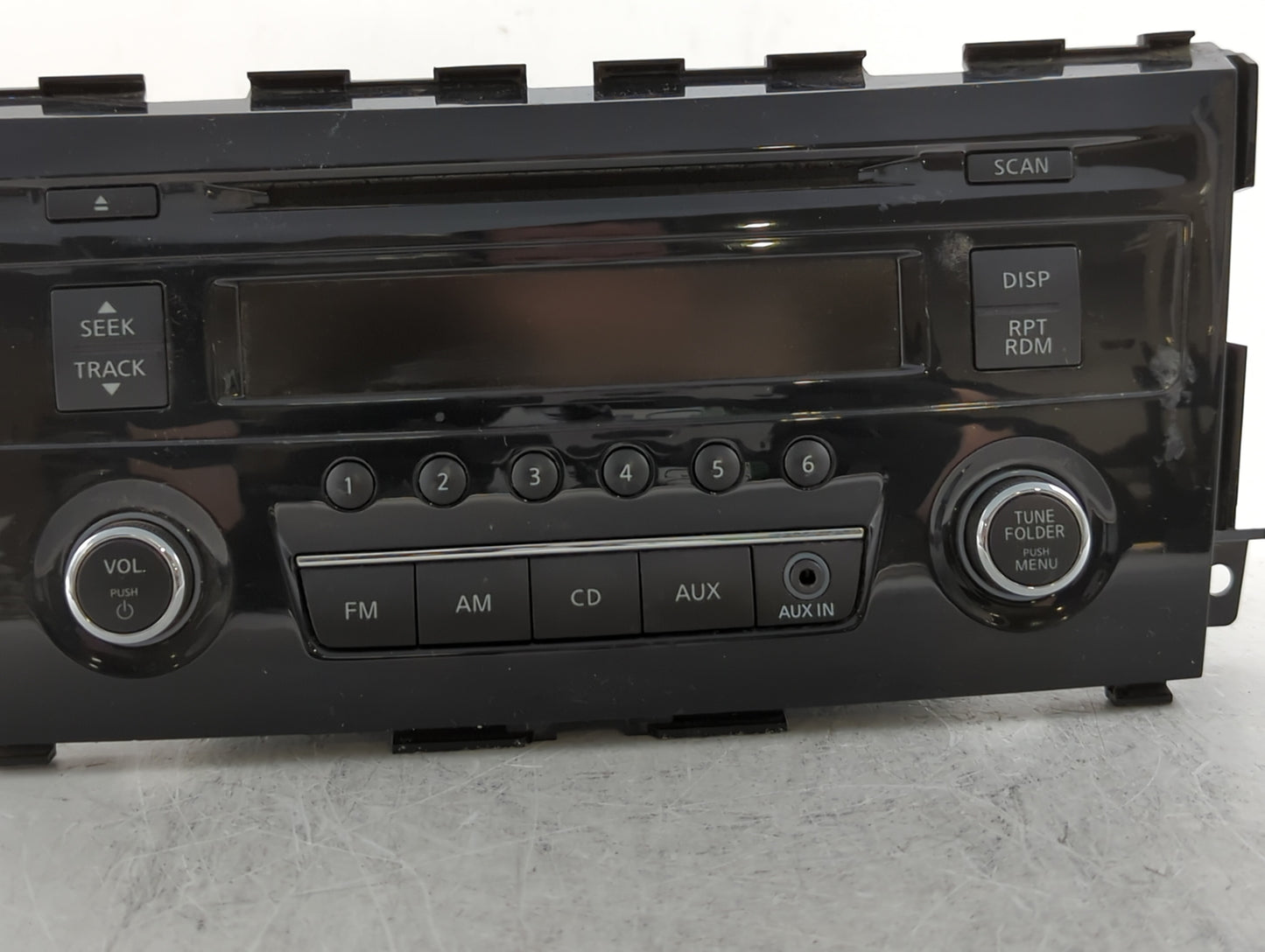 2013-2015 Nissan Altima Am Fm Cd Player Radio Receiver - Oemusedautoparts1.com