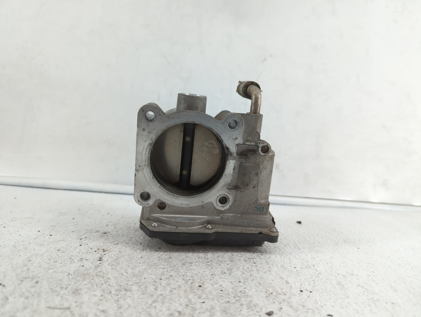 2013-2018 Nissan Altima Throttle Body P/N:3TA60-01 C 3TA60-01 B, 3TA60-01 A Fits Fits 2013 2014 2015 2016 2017 2018 2019 OEM