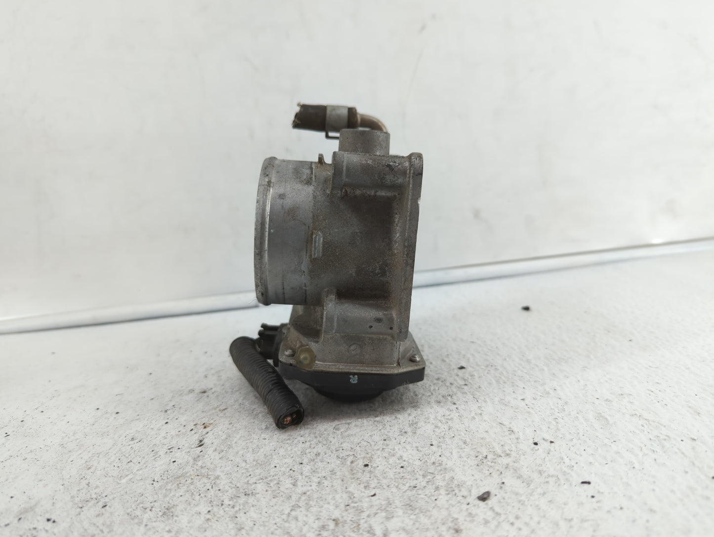 2013-2018 Nissan Altima Throttle Body P/N:3TA60-01 C 3TA60-01 B, 3TA60-01 A Fits Fits 2013 2014 2015 2016 2017 2018 2019 OEM