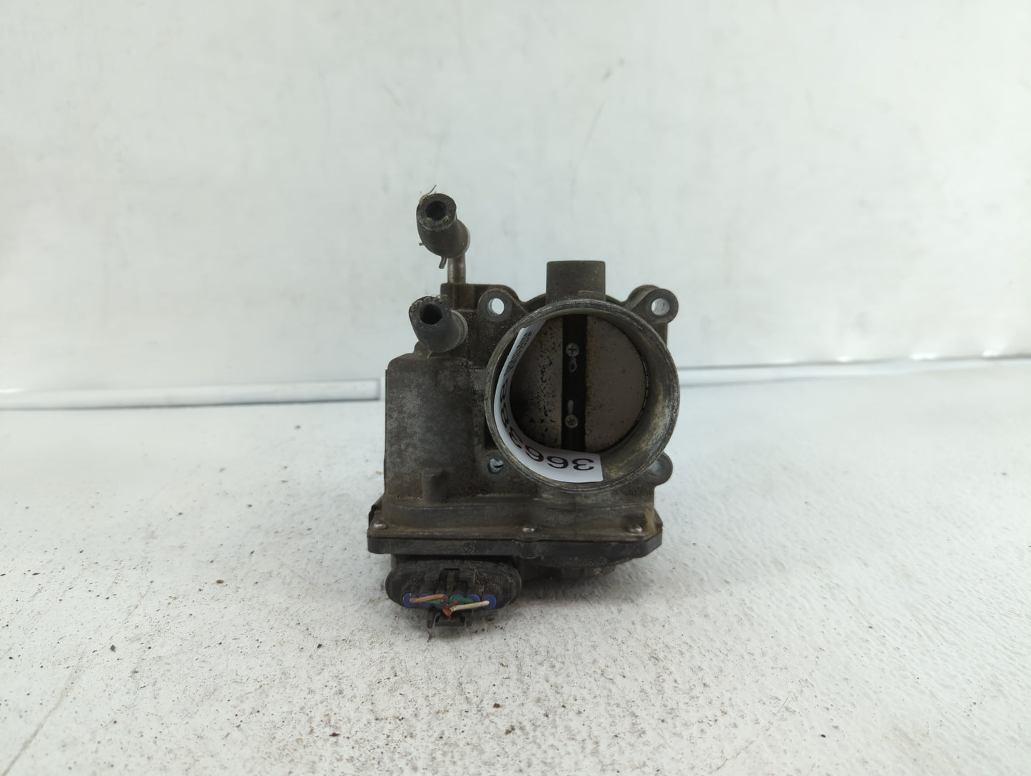 2013-2018 Nissan Altima Throttle Body P/N:3TA60-01 C 3TA60-01 B, 3TA60-01 A Fits Fits 2013 2014 2015 2016 2017 2018 2019 OEM