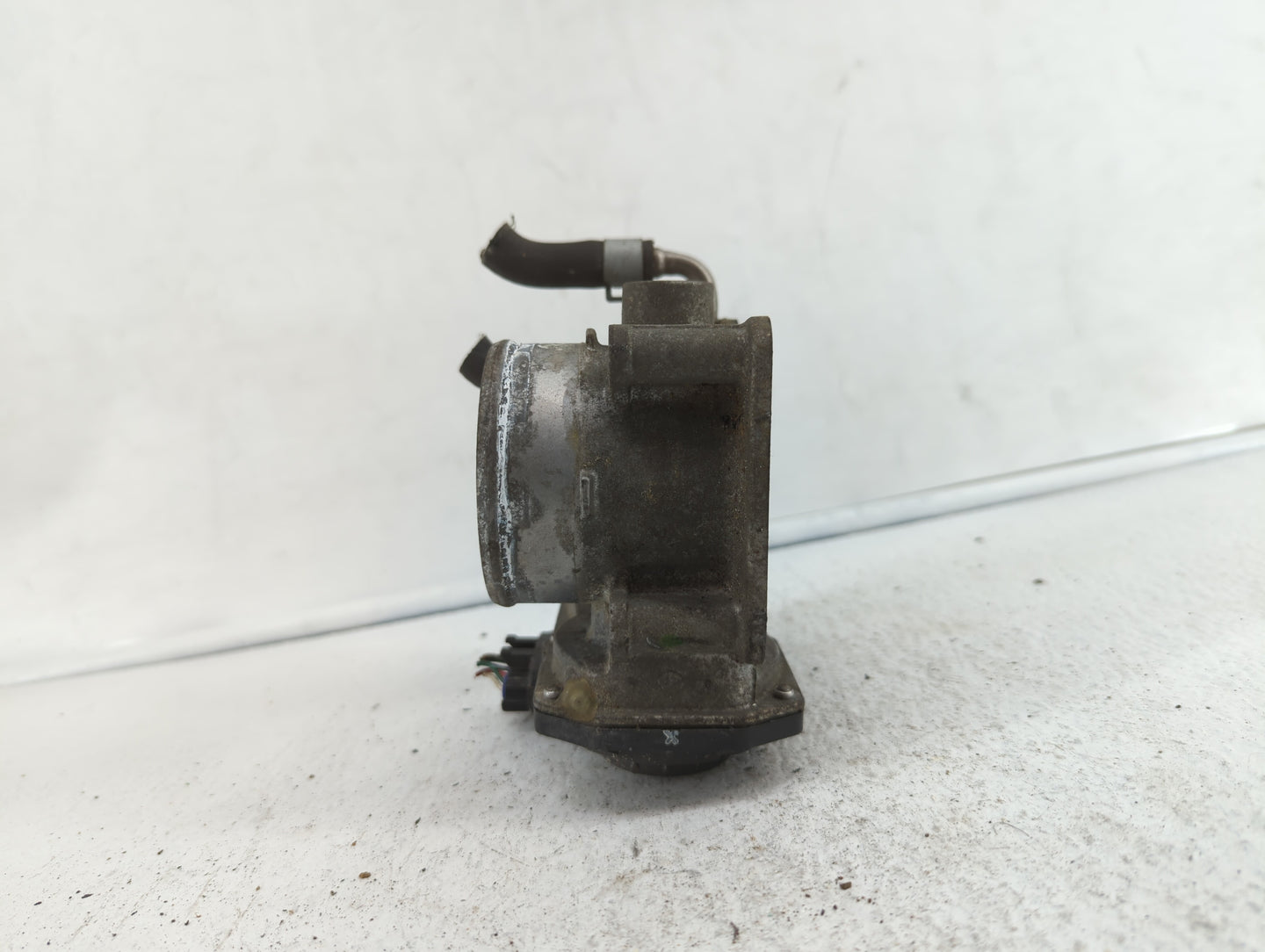 2013-2018 Nissan Altima Throttle Body P/N:3TA60-01 C 3TA60-01 B, 3TA60-01 A Fits Fits 2013 2014 2015 2016 2017 2018 2019 OEM
