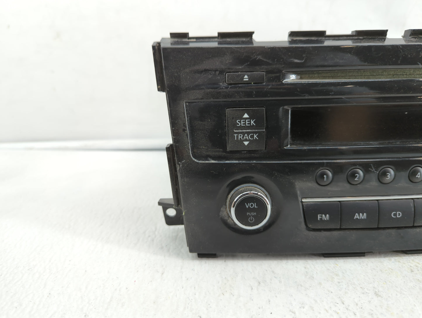 2013-2015 Nissan Altima Am Fm Cd Player Radio Receiver - Oemusedautoparts1.com
