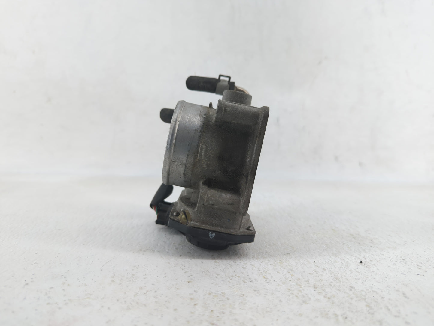 2013-2018 Nissan Altima Throttle Body P/N:3TA60-01 C 3TA60-01 B, 3TA60-01 A Fits Fits 2013 2014 2015 2016 2017 2018 2019 OEM