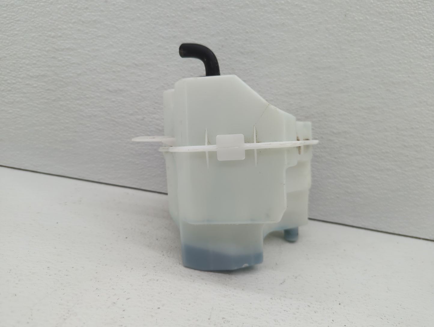2013-2018 Nissan Altima Radiator Coolant Overflow Expansion Tank Bottle 459850 - Oemusedautoparts1.com