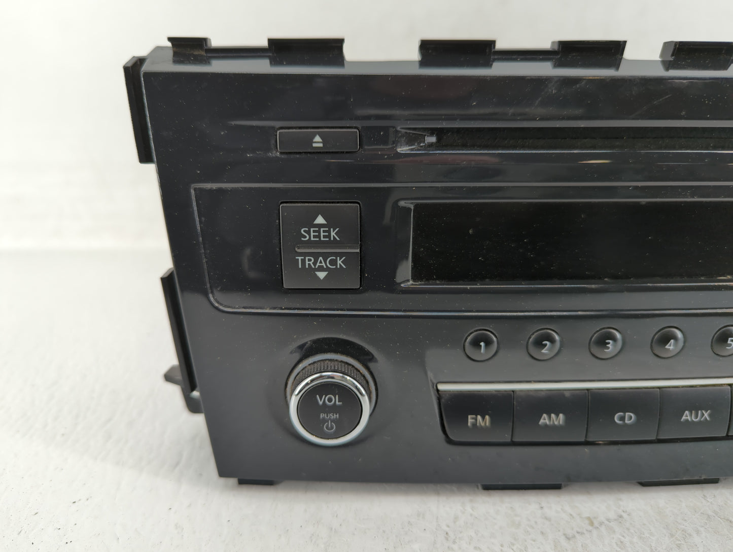 2013-2015 Nissan Altima Am Fm Cd Player Radio Receiver - Oemusedautoparts1.com