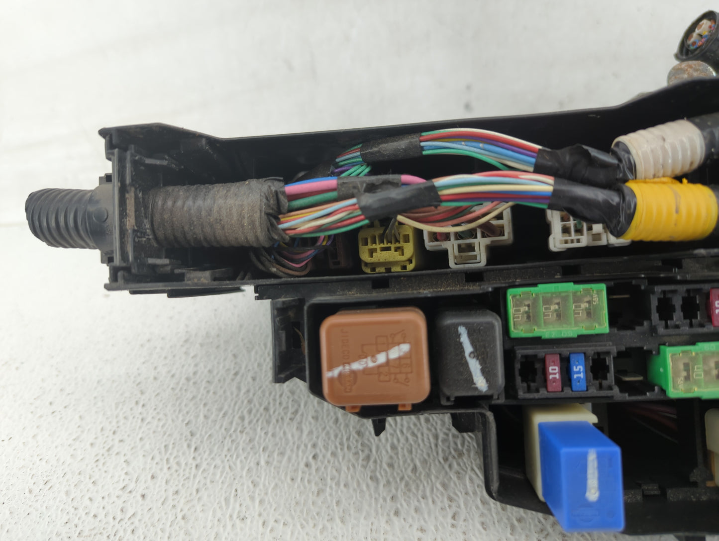 2013-2014 Nissan Altima Fusebox Fuse Box Panel Relay Module P/N:7254-5763 284B7 3TS0B, 284B7 3TA0B Fits Fits 2013 2014 OEM U