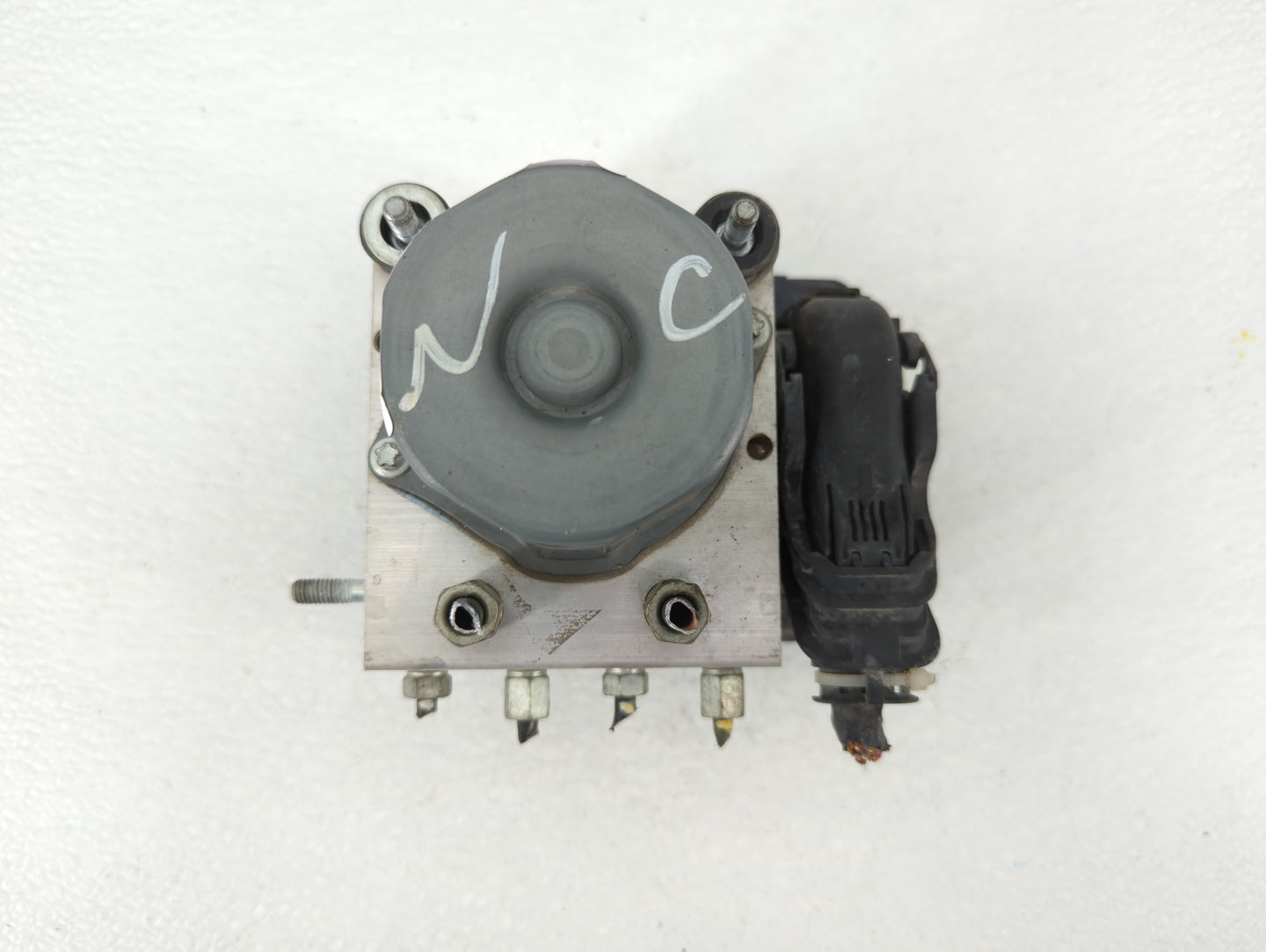 2013-2015 Nissan Altima ABS Pump Control Module Replacement P/N:47660 31A0A Fits Fits 2013 2014 2015 OEM Used Auto Parts - O