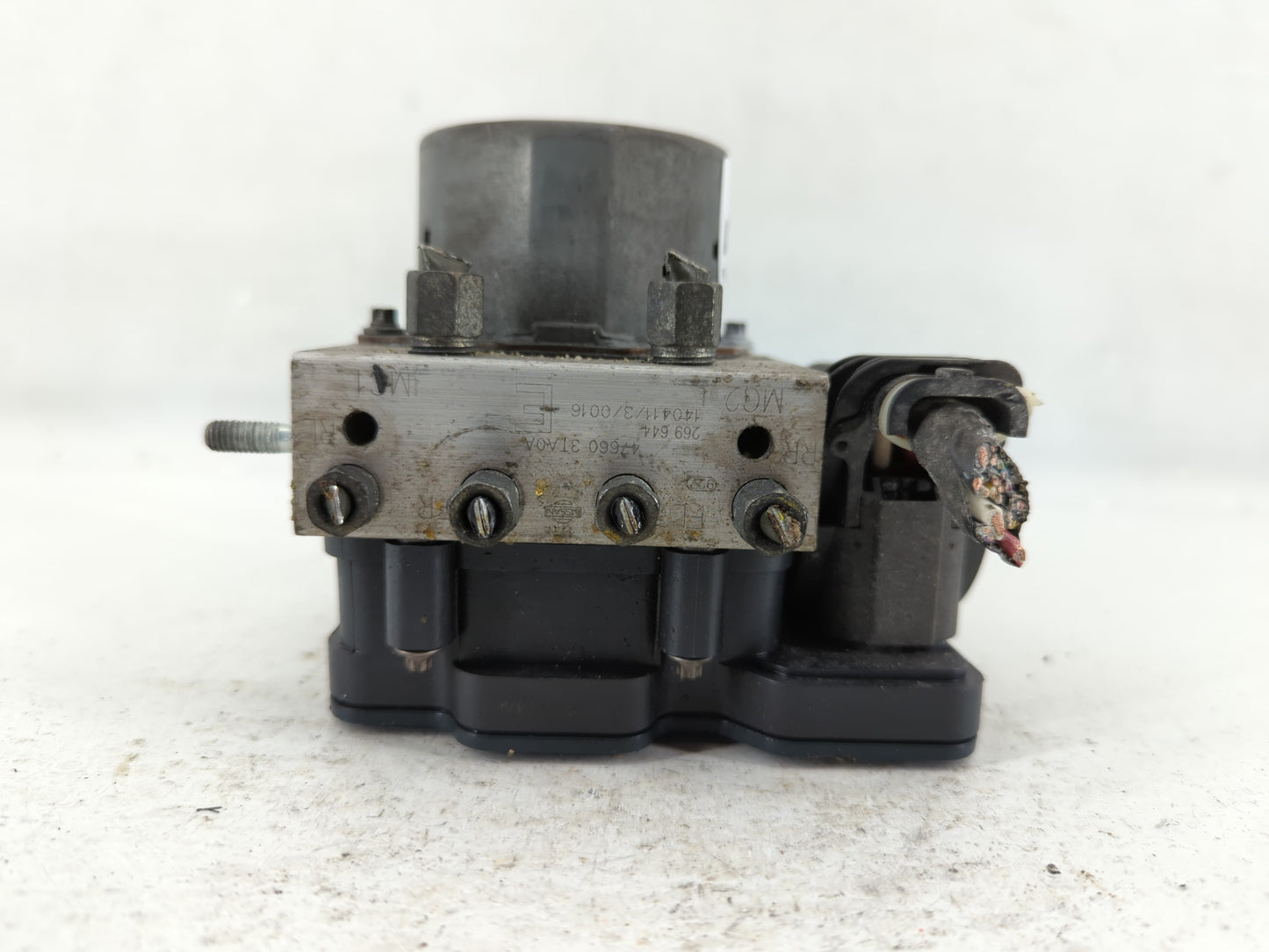 2013-2015 Nissan Altima ABS Pump Control Module Replacement P/N:47660 3TA0A Fits Fits 2013 2014 2015 OEM Used Auto Parts - O
