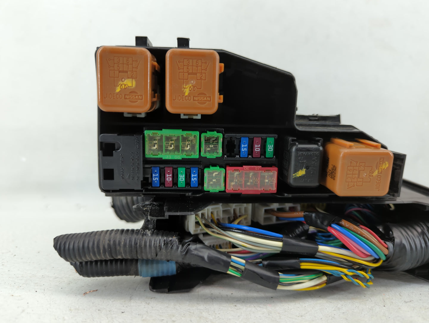2013-2014 Nissan Altima Fusebox Fuse Box Panel Relay Module P/N:7254-5763-30 Fits Fits 2013 2014 OEM Used Auto Parts - Oemus
