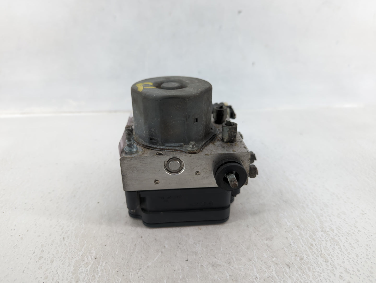 2013-2015 Nissan Altima ABS Pump Control Module Replacement P/N:47660-31A0A Fits Fits 2013 2014 2015 OEM Used Auto Parts - O