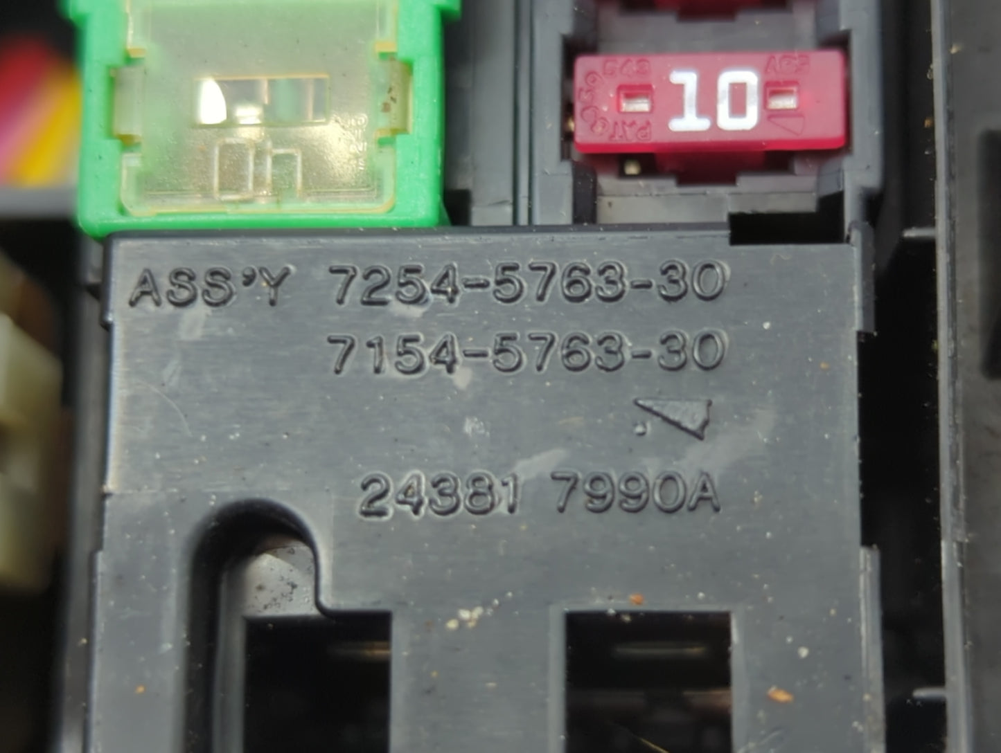 2013-2014 Nissan Altima Fusebox Fuse Box Panel Relay Module P/N:7254-5763-30 7154-5763-30 Fits Fits 2013 2014 OEM Used Auto 