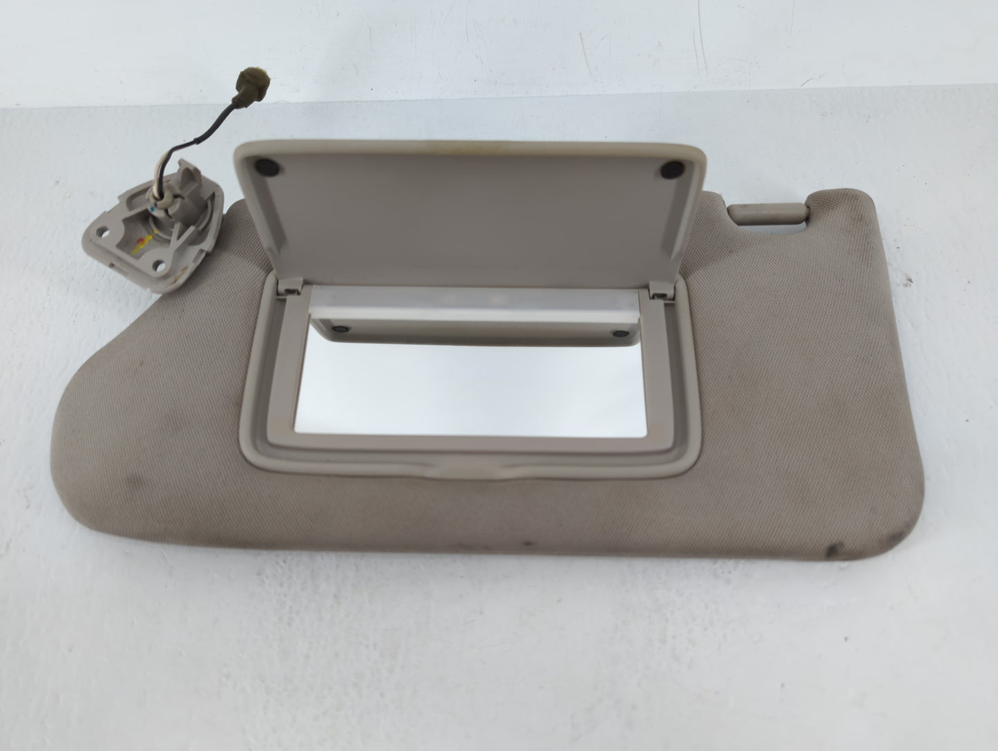 2013-2018 Nissan Altima Sun Visor Shade Replacement Passenger Right Mirror Fits Fits 2013 2014 2015 2016 2017 2018 OEM Used 
