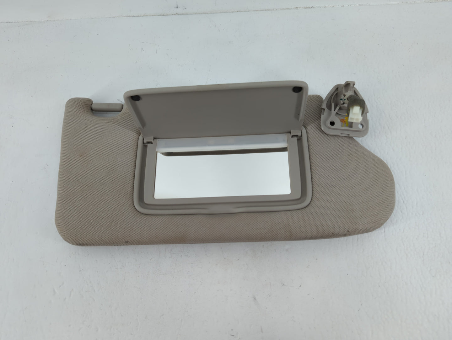 2013-2018 Nissan Altima Sun Visor Shade Replacement Passenger Right Mirror Fits Fits 2013 2014 2015 2016 2017 2018 OEM Used 
