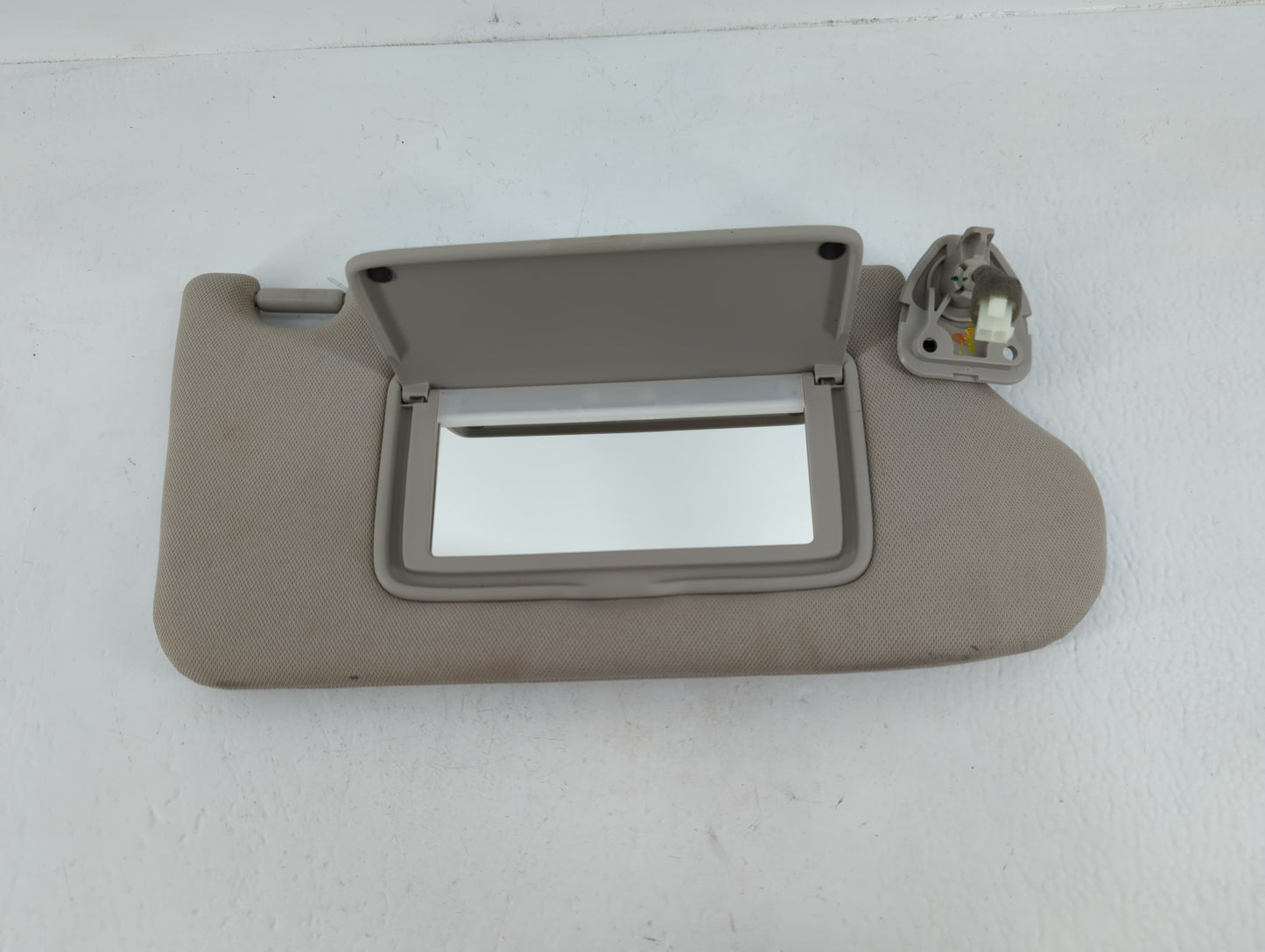 2013-2018 Nissan Altima Sun Visor Shade Replacement Passenger Right Mirror Fits Fits 2013 2014 2015 2016 2017 2018 OEM Used 