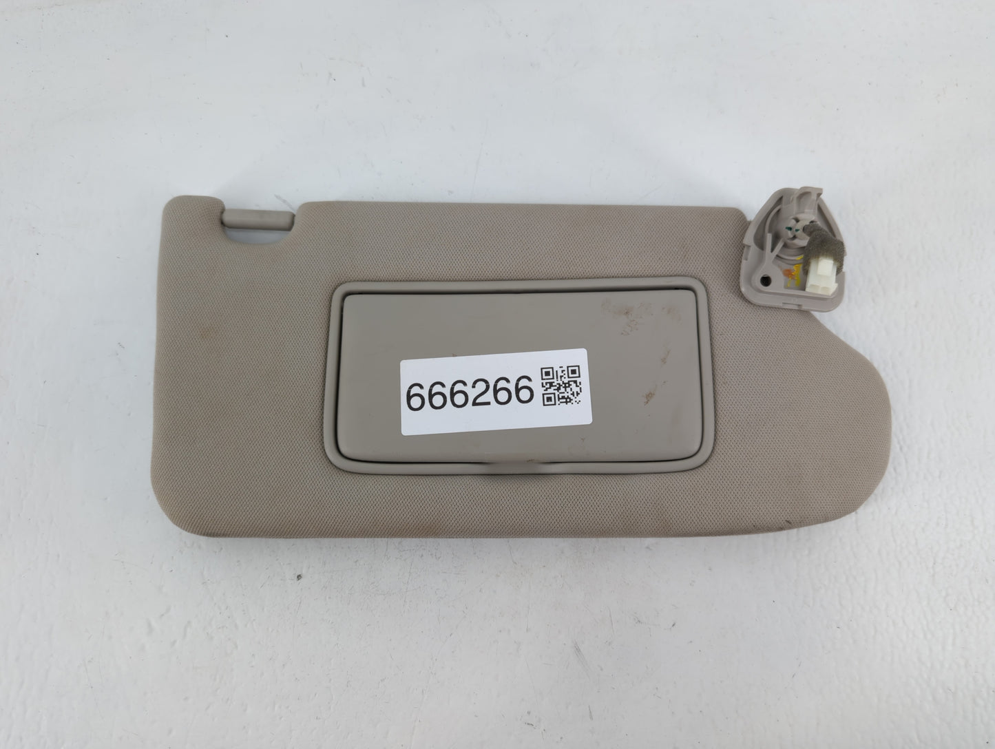 2013-2018 Nissan Altima Sun Visor Shade Replacement Passenger Right Mirror Fits Fits 2013 2014 2015 2016 2017 2018 OEM Used 