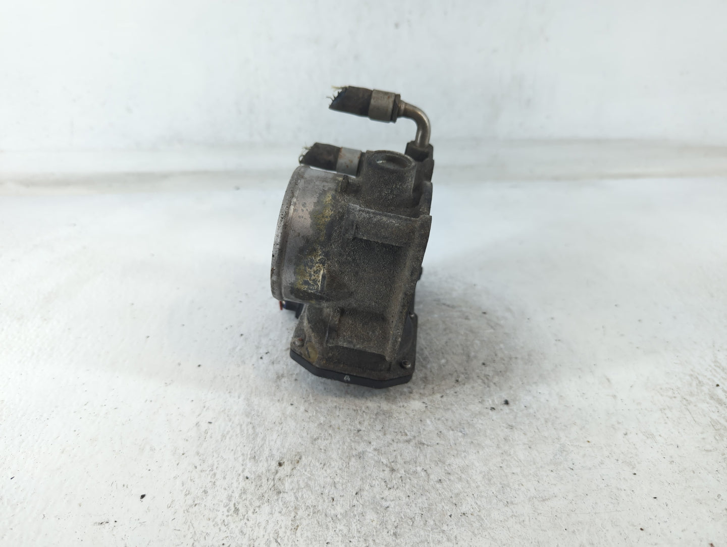 2013-2018 Nissan Altima Throttle Body P/N:02060 4C25, 3TA60-01 A Fits Fits 2013 2014 2015 2016 2017 2018 2019 2020 OEM Used 