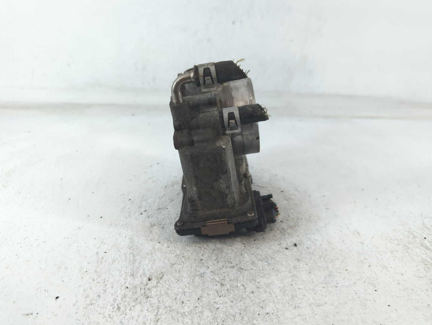 2013-2018 Nissan Altima Throttle Body P/N:02060 4C25, 3TA60-01 A Fits Fits 2013 2014 2015 2016 2017 2018 2019 2020 OEM Used 