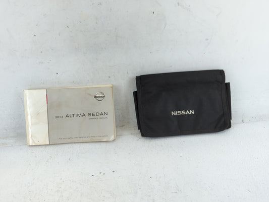 2014 Nissan Altima Owners Manual Book Guide P/N:OM14E 0L33U0 OEM Used Auto Parts - Oemusedautoparts1.com