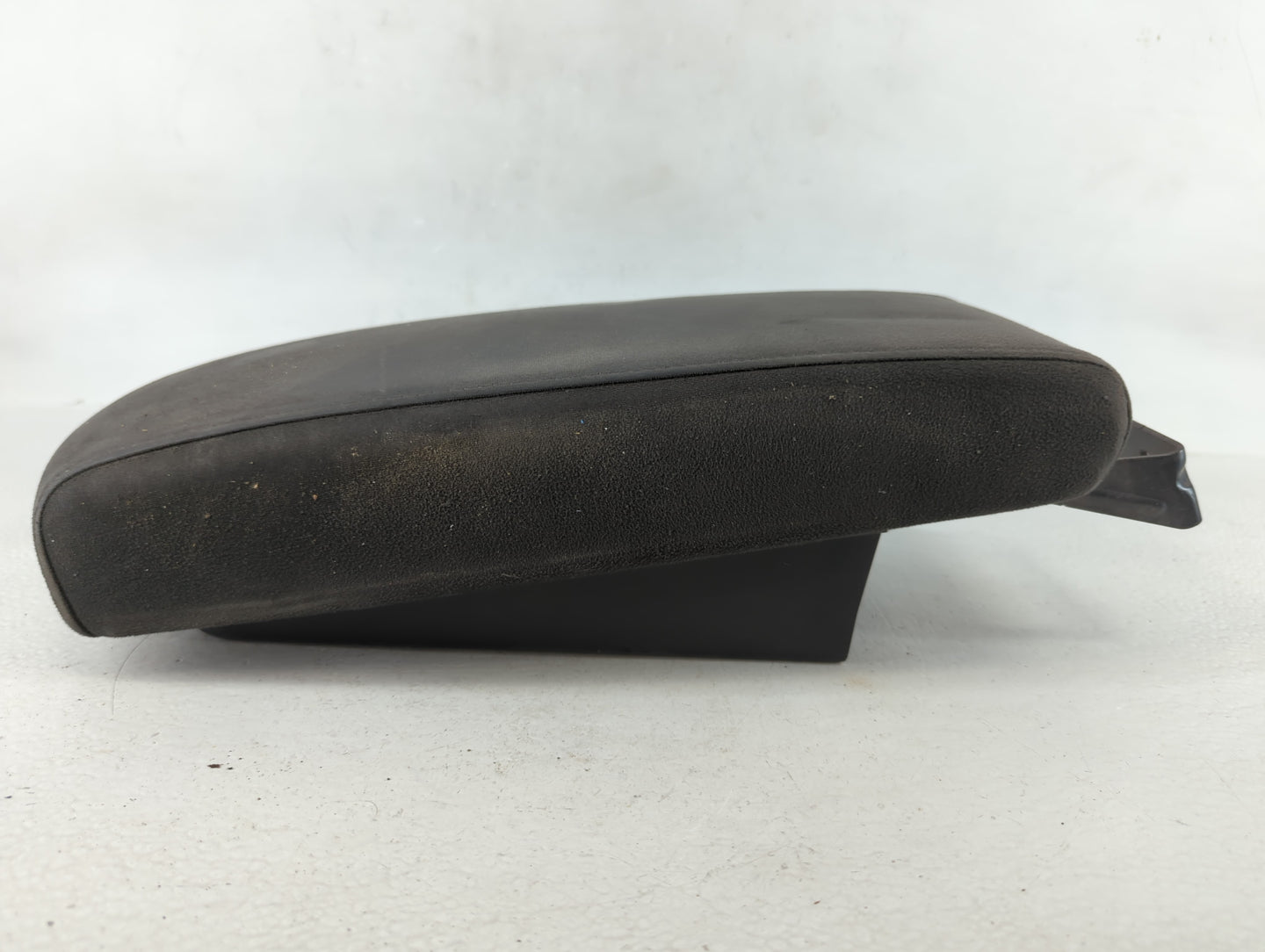 2013-2014 Nissan Altima Center Console Armrest Cover Lid P/N:1428066XLA Fits Fits 2013 2014 OEM Used Auto Parts - Oemusedaut