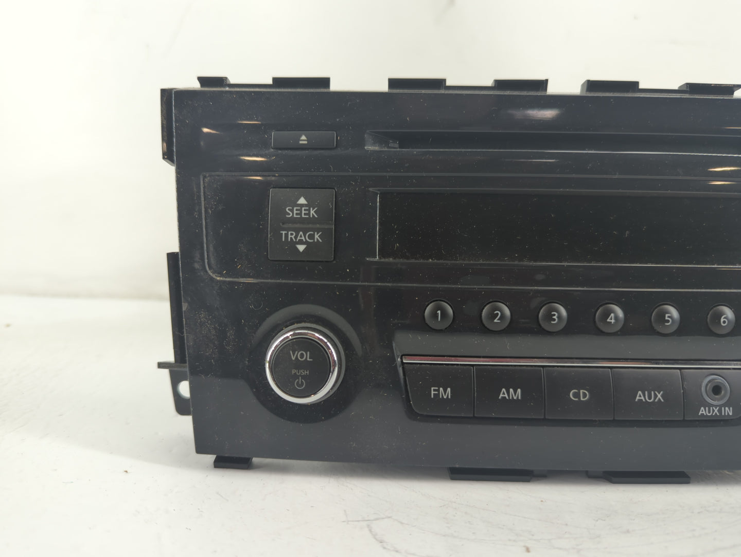 2013-2015 Nissan Altima Am Fm Cd Player Radio Receiver - Oemusedautoparts1.com