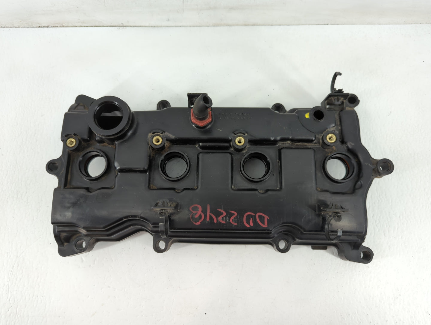 2014 Nissan Altima Driver Left Cylinder Head Valve Cover Fits OEM Used Auto Parts - Oemusedautoparts1.com