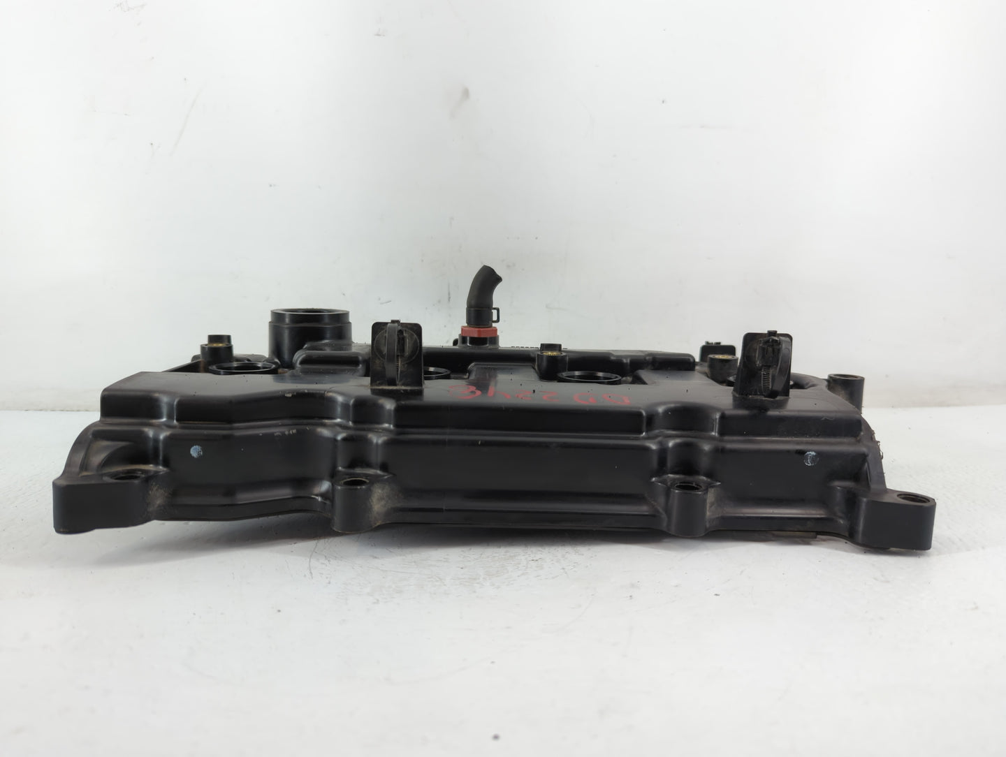 2014 Nissan Altima Driver Left Cylinder Head Valve Cover Fits OEM Used Auto Parts - Oemusedautoparts1.com