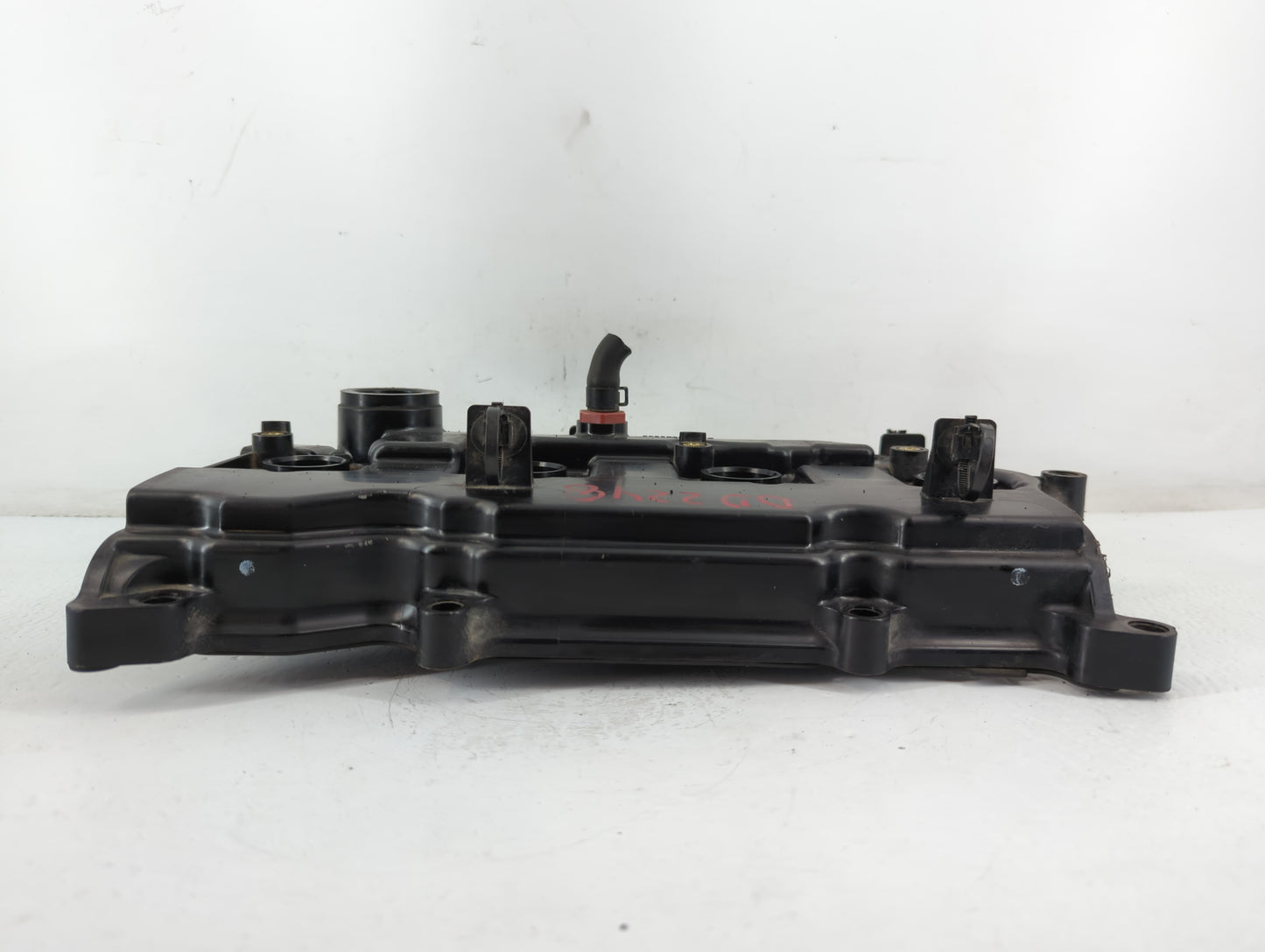 2014 Nissan Altima Driver Left Cylinder Head Valve Cover Fits OEM Used Auto Parts - Oemusedautoparts1.com