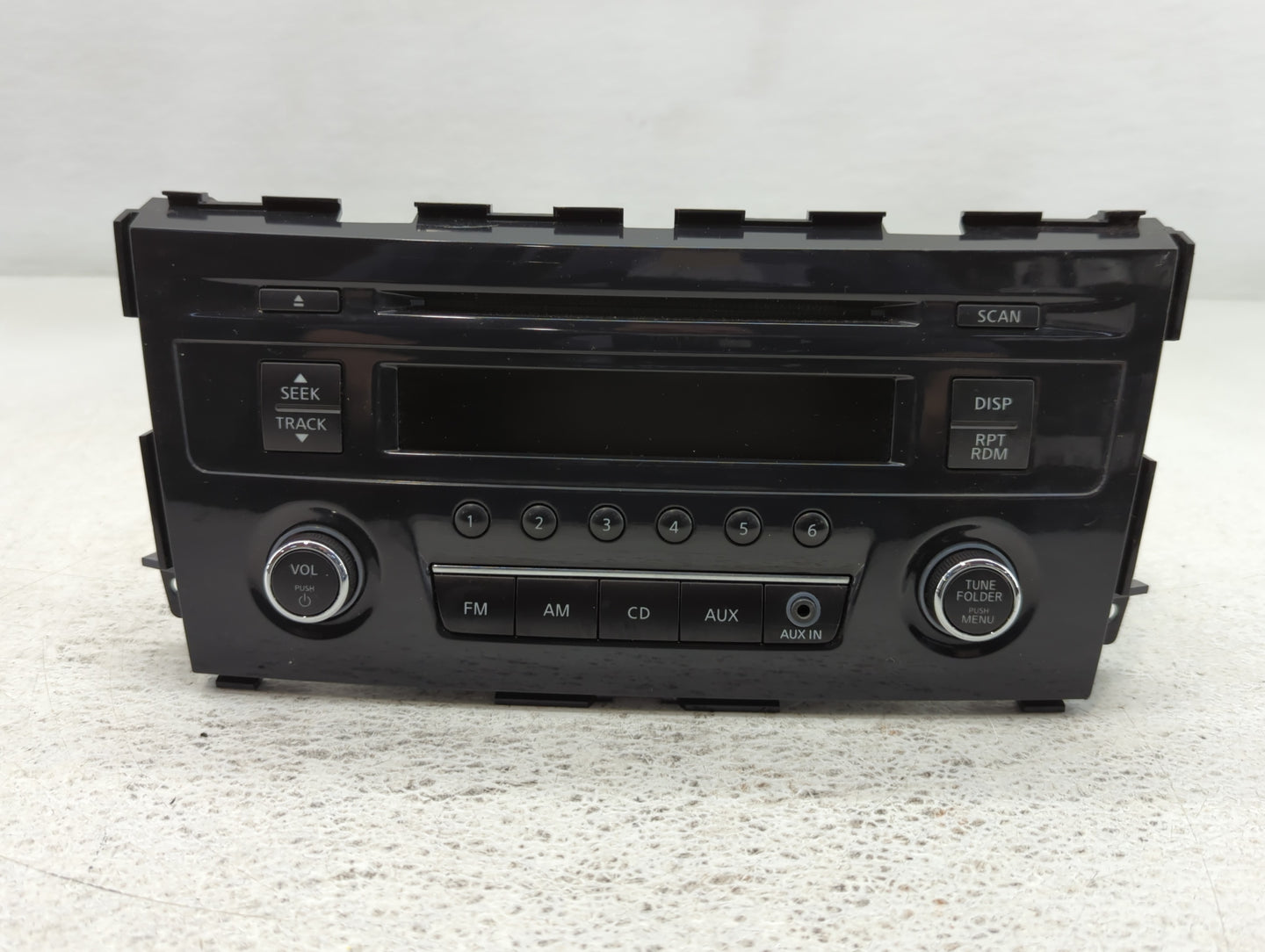 2013-2015 Nissan Altima Am Fm Cd Player Radio Receiver - Oemusedautoparts1.com