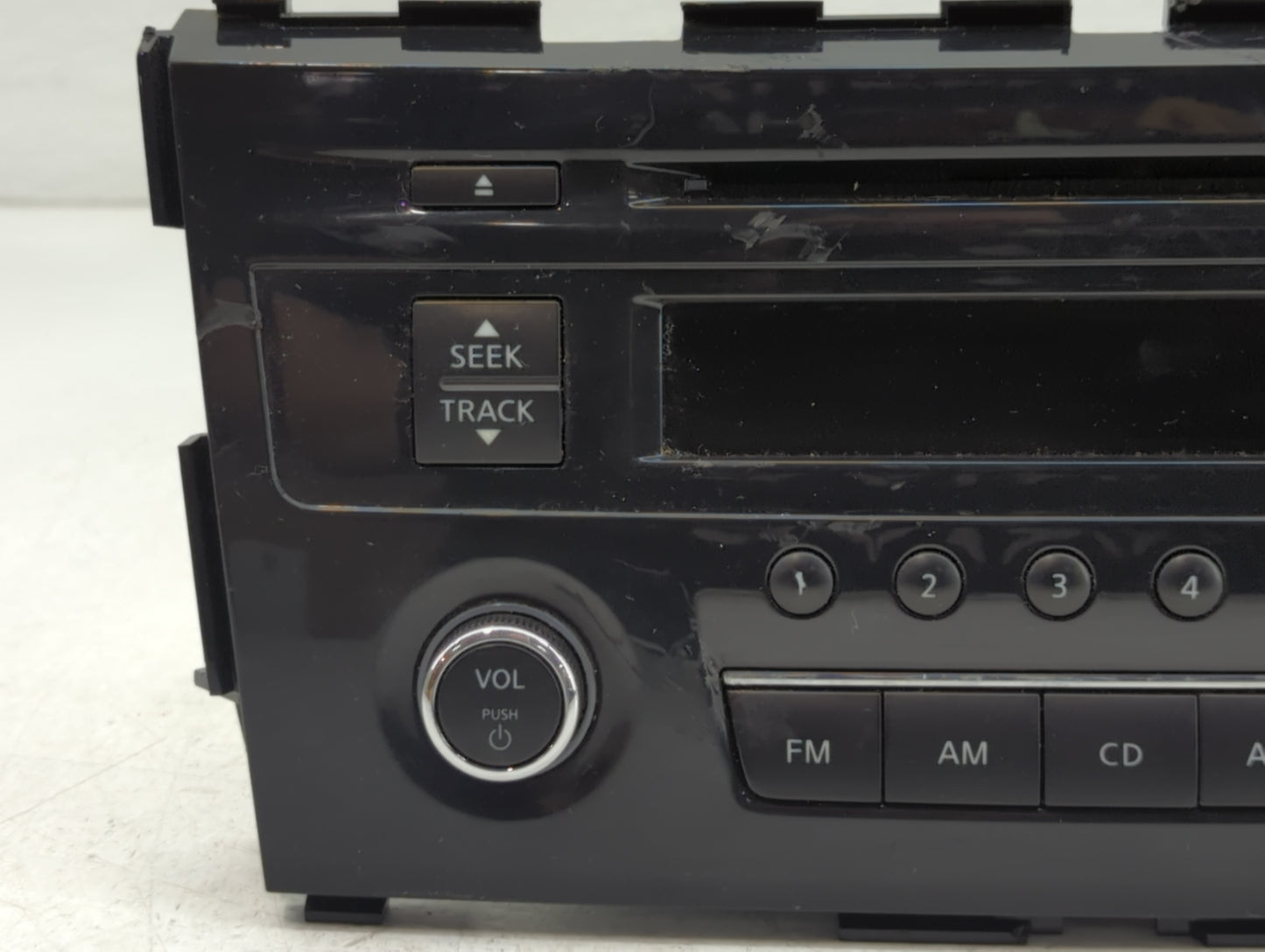 2013-2015 Nissan Altima Radio AM FM Cd Player Receiver Replacement P/N:28185 3TB0G Fits Fits 2013 2014 2015 OEM Used Auto Pa